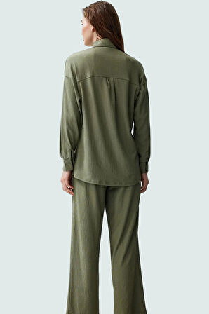 Şık Polyester Gömlek Pantolon Takım Rahat ve Nefes Alabilir Dokuma Kumaş Özenle Seçilmiş