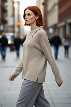 Kadın Modern Oversize Düşük Kol Siyah Akrilik Triko Kazak Cut Out Detaylı Günlük Şıklık Kaliteli