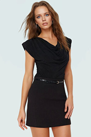 Sandy Dokuma Polyester Bluz Degaje Yaka Kısa Kollu Regular Kalıp Yazlık Mükemmel Uyum