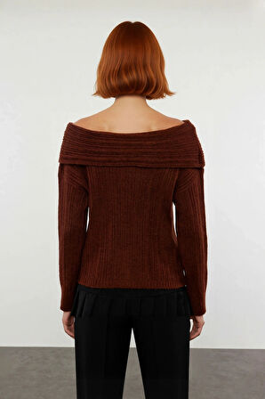 Kadın Carmen Yaka Triko Kazak Orta Kalınlıkta Regular Kalıbı İle Kış Gündüz Gece Rahatlığı