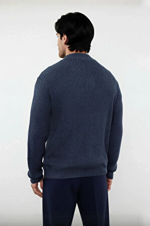 Erkek Casual Regular Kesim Uzun Kollu Triko Kazak Soğuk Günler İçin Konforlu ve Şık Bir Tarz.