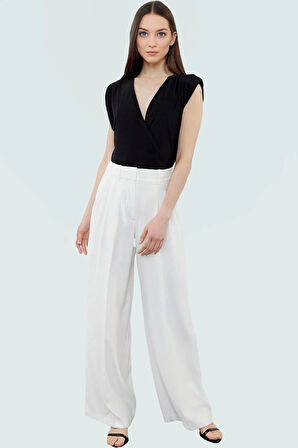 Şık Bluz Polyester Örme Kumaş V Yaka Crop Regular Kalıp Günlük Kullanım İçin Mükemmel Uyum