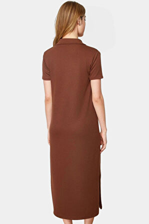 Günlük Kullanım İçin Şık Polyester Midi Elbise Polo Yaka Görünüm Mükemmel Uyum