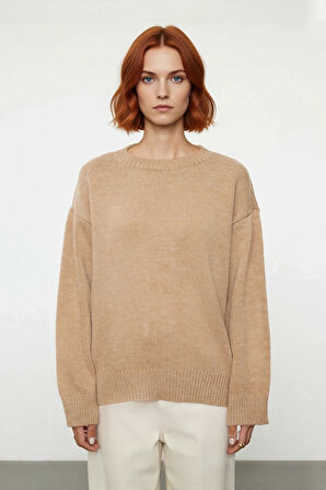 Kadın Bej Oversize Kesim Triko Bisiklet Yaka Kazak Uzun Kollu Modern Günlük Şıklık İçin İdeal