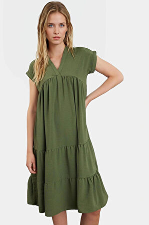 Rahat ve Şık Aerobin Dokuma Polyester Yazlık Elbise Midi Boy V Yaka Kullanım Özenle Seçilmiş