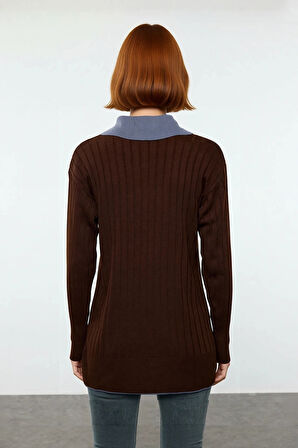 Kadın Uzun Kollu Fitted Triko Kazak Polo Yaka Detaylı Akrilik Dokulu Günlük Şıklık İçin Kaliteli