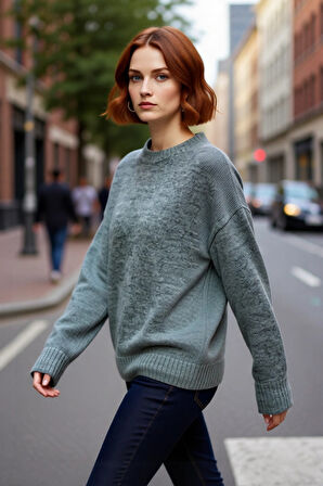 Kadın Oversize Bisiklet Yaka Triko Kazak Düşük Kollu Kış Mevsimi Rahatlığını Sunan Günlük Şıklık