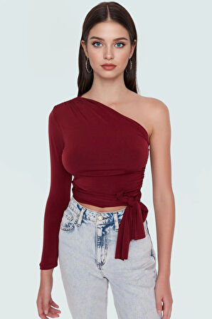 Kadınlar İçin Şık Crop Bluz Tek Kol Asimetrik Yaka Örme Kumaş Özel Tasarım Seçkin Malzeme