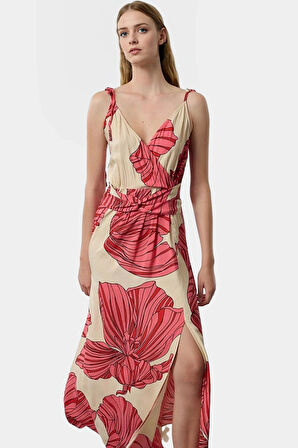 Leopar Desenli Kolsuz Viskoz Maxi Elbise A Line Kesim Yırtmaç Detay Zarifane Tasarım Modern Stil