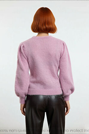 Kadın Regular Kesim Nakış Detaylı Polyester Triko Kazak Soğuk Havalarda Konforlu Ve Modern Bir Stil