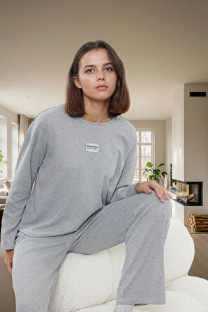 Örme Pijama Takımı 2 Parça Uzun Kollu Rahat Kalıp Evde Rahatlık Özenle Seçilmiş