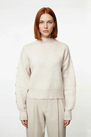 Kadın Dik Yaka Triko Kazak Düşük Kollu Düğme Detaylı Modern Regular Kalıp Kış İçin İdeal Seçim