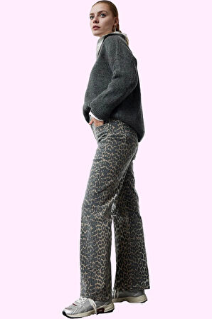 Kadın Leopar Desenli Denim Pantolon Yüksek Bel Wide Leg Rahat Günlük Kullanım Modern Tasarım