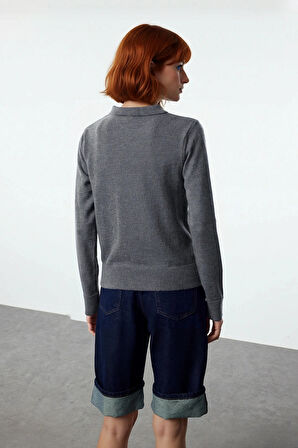 Şık Kadın Polo Yaka Yünlü Triko Kazak Regular Kalıbı İle Gün Boyu Konfor Sunar Kaliteli