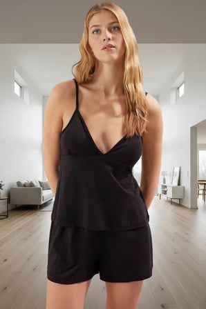Rahat Viskoz Pijama Atlet Şort Takımı Örme Kumaş Boru Paça Profesyonel Görünüm