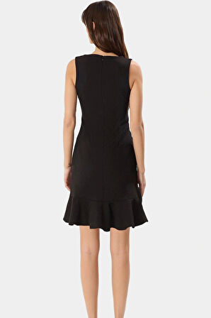 Finike Dokuma Mini Elbise A Line Kesim V Yaka Düğmeli Polyester Karışımlı Modern Stil