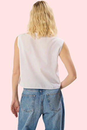 Kadın Pamuklu Regular Kalıp Kolsuz Gömlek Düz Desen Yaz Aylarının Vazgeçilmezi Günlük Kullanım