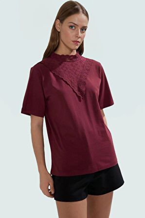 Kadın Yazlık Pamuklu Brodeli Bluz Dik Yaka Regular Kalıp Profesyonel Görünüm Rahat Ve Şık