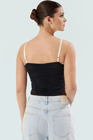 Fitted Bluz Büzgü Detaylı Poliamid Kumaş Yazlık Crop Dayanıklı Malzeme Rahat Ve Şık