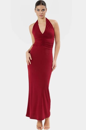 Vücuda Oturan Maxi Elbise Yazlık Örme Kumaş Zarifane Tasarım Modern Stil Profesyonel Görünüm