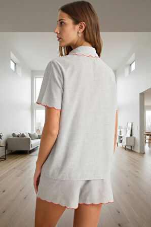 Yazlık Pamuklu Pijama Takımı Çizgili Rahat Şortlu Tasarım Profesyonel Görünüm Mükemmel Uyum