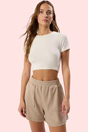 Kadın Yazlık Kısa Şort Casual Günlük Stil Cepli Kaliteli Malzeme Yaz Aylarının Vazgeçilmezi