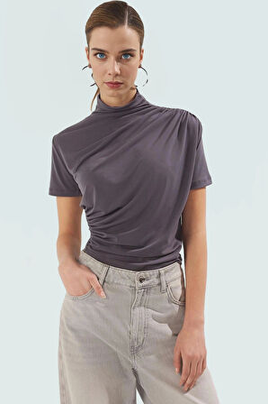 Yazlık Kısa Kollu Bluz Esnek Örme Dik Yaka Fitted Kalıp Mükemmel Uyum Trend Tasarım