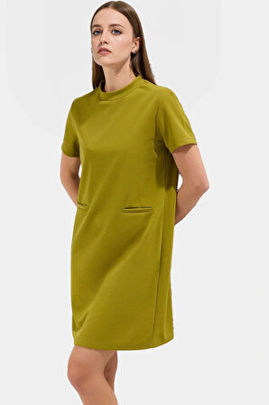 Mini Krep Elbise Shift Kalıp Cep Detaylı Polyester Kumaş Günlük Stil Şık Görünüm Uzun Ömürlü