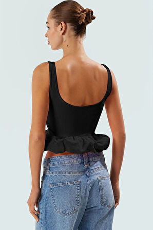 Fitted Havuz Yaka Crop Bluz 96% Pamuk Yazlık Örme Kumaş Zarifane Tasarım Modern Stil