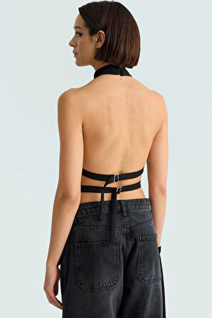 Kolsuz Bluz Dik Yaka Fitted Kalıp Yazlık Nefes Alan Kumaş Konforlu Kesim Seçkin Malzeme