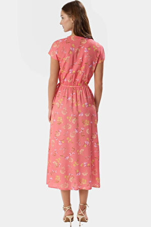 Çiçekli Kruvaze Midi Elbise Rahat Şık ve Yazlık Özenle Seçilmiş Kullanım