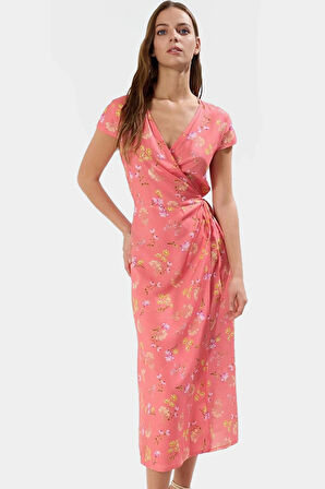 Çiçekli Kruvaze Midi Elbise Rahat Şık ve Yazlık Özenle Seçilmiş Kullanım