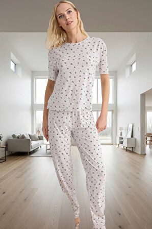 Rahat Örme Pijama Takımı Kalp Desenli Yumuşak Polyester Pamuk Karışımı Modern Stil