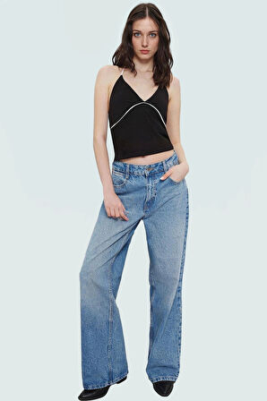 Cool & Comfort Örme Bluz Fitted Kalıp Havuz Yaka İnce Askılı Özenle Seçilmiş