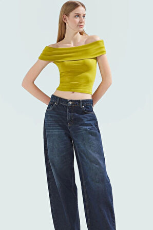 Kısa Kollu Fitted Bluz Carmen Yaka Viskoz Ribana Kumaş Günlük Kullanım İçin Konforlu Kesim