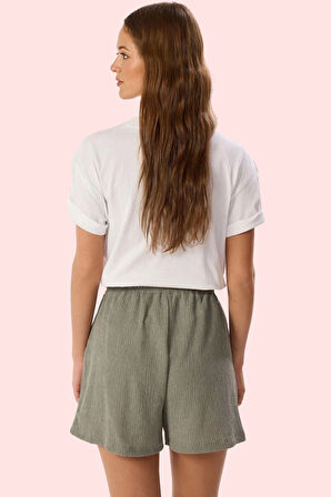 Kadın Düz Desenli Örme Şort Rahat Kalıp Yaz Mevsimi Günlük Hafta Sonu Stilin Buluştuğu Yer