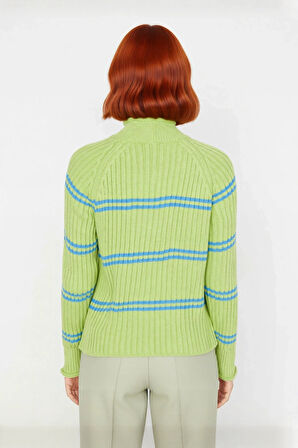 Kadın Uzun Kollu Çizgili Dik Yaka Triko Kazak Basic Rahat Kesim Fitilli Dokuma Günlük Şıklık