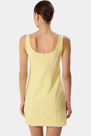 A Kesim Mini Elbise Dantel Detaylı Kolsuz Yazlık Rahat Şık Görünüm Trend Tasarım