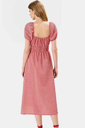 A Kesim Dantel Detaylı Kısa Kollu Dokuma Midi Elbise 95 Polyester 5 Elastan Özenle Seçilmiş