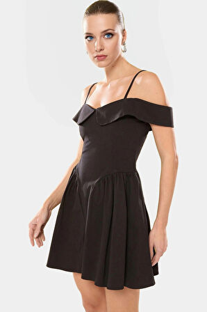 Poliviskon Mini Elbise Kalp Yaka Belden Yazlık Trend Tasarım Rahat Kullanım