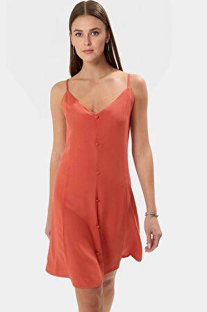 Rahat Viskoz Mini Elbise V Yaka Düğmeli Shift Kalıp Günlük Kullanım İçin Modern Stil