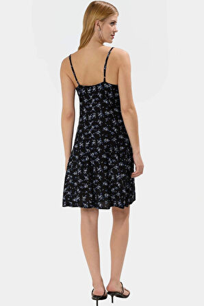 Rahat Viskoz Mini Elbise V Yaka Düğmeli Shift Kalıp Günlük Kullanım İçin Modern Stil