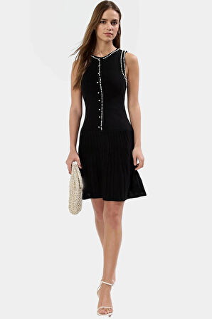 A line Kolsuz Triko Elbise İnci Detaylı 88cm Dayanıklı Malzeme Trend Tasarım