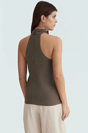 Boyundan Düğümlü Bluz Şık ve Rahat Yazlık Moda Trend Tasarım Özenle Seçilmiş