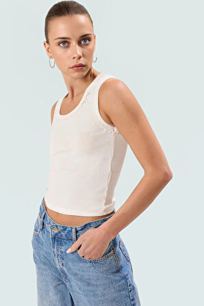 Yazlık Kolsuz Bluz Havuz Yaka Fitted Kalıp Rejenere Kaşkorse Kumaş Trend Tasarım