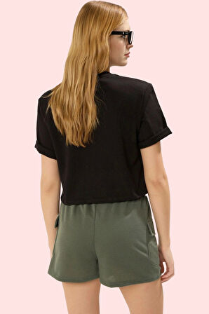 Kadın Sloganlı Örme Şort; Cep Detaylı Rahat Kısa Boy Günlük Kullanım Yaz Aylarının Vazgeçilmezi