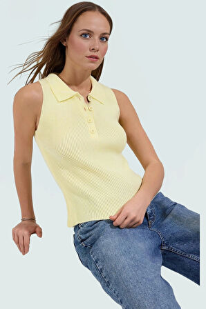 Yazlık Kolsuz Triko Bluz Fitilli Polo Yaka Regular Özel Tasarım Profesyonel Görünüm