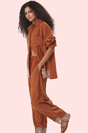 Kadın Düz Desen Keten Görünümlü Basic Gömlek Uzun Kollu Rahat Günlük Yaz Aylarının Vazgeçilmezi