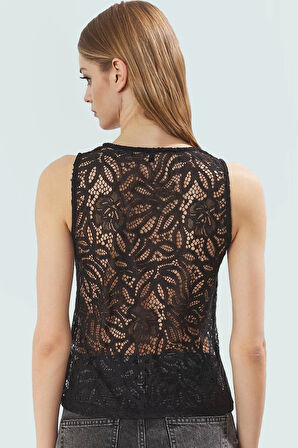 Yazlık Kolsuz Dantel Bluz Regular Kalıp %100 Poliamid Nefes Alabilir Şık Görünüm