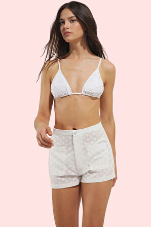 Kadın Yazlık Kısa Şort Brode Dokuma Dar Paça Plaj ve Günlük Kombinler Yaz Aylarının Vazgeçilmezi